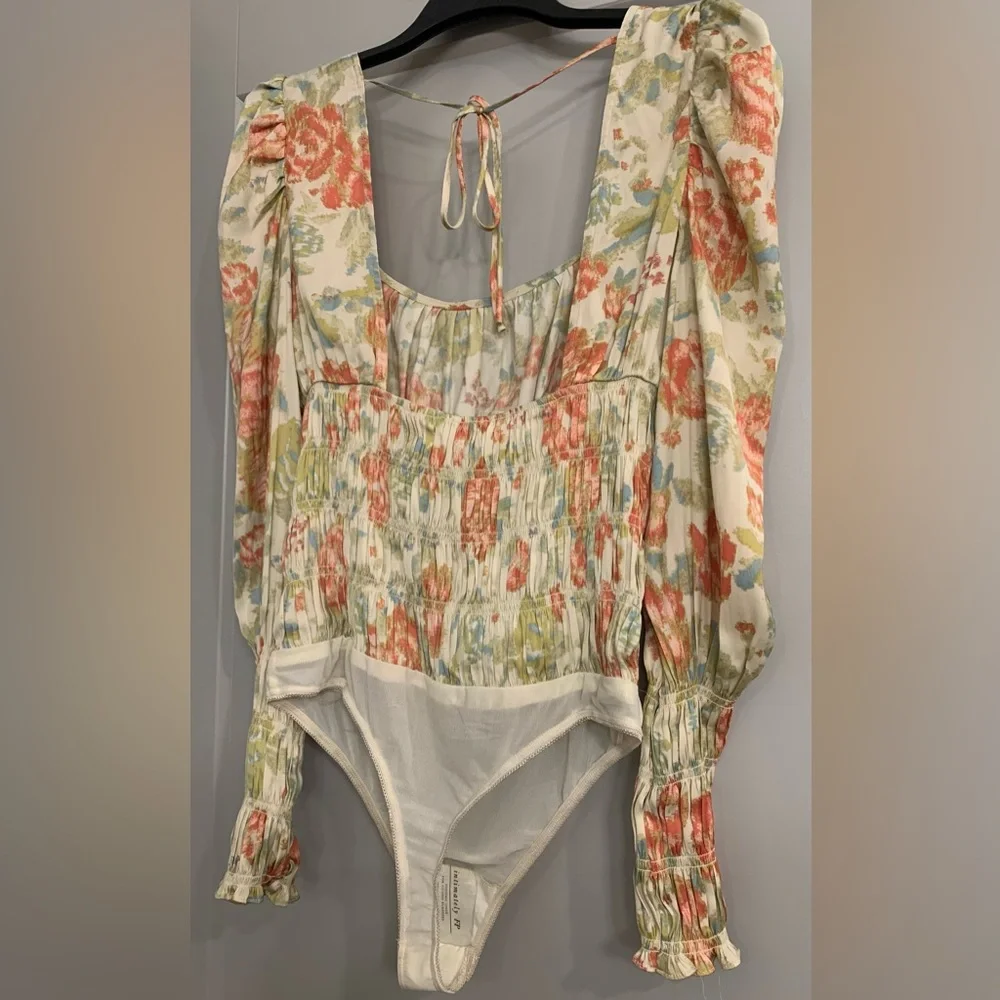 Free People Intimately Smock It To You Bodysuit size Medium Floral Ivory Smocked - Picture 12 of 15